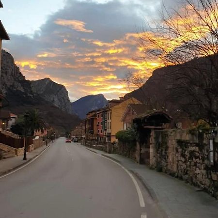 La Paserina Arenas De Cabrales Eksteriør billede